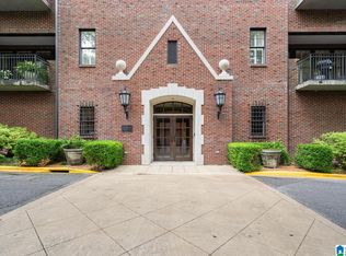 516 Olde English Ln #516, Birmingham, AL 35223