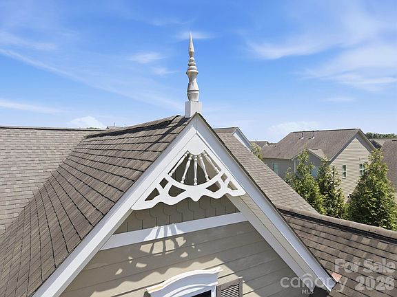 4th image of 16024 Oxford Glenn Dr