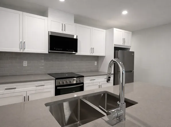 710 25th St NW #716B, Calgary, AB T2N 5A7