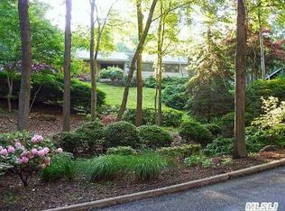 3 Tulane Ct, Northport, NY 11768