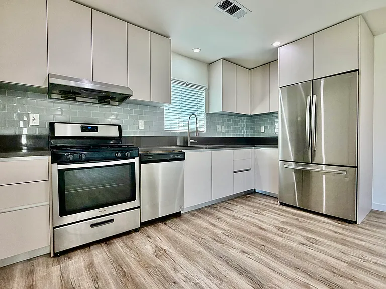 361 Norumbega Dr #ADU — Photo 5