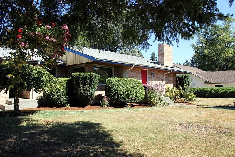 1st image of 2020 Coleman Ave NW