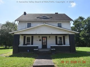 1017 Monroe Ave, Huntington, WV 25704