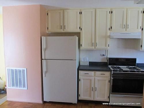 3rd image of 5542 Carmel Dr