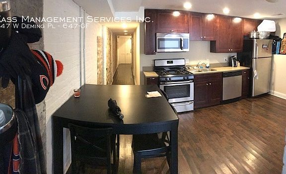 3rd image of 647 W Deming Pl APT Gf
