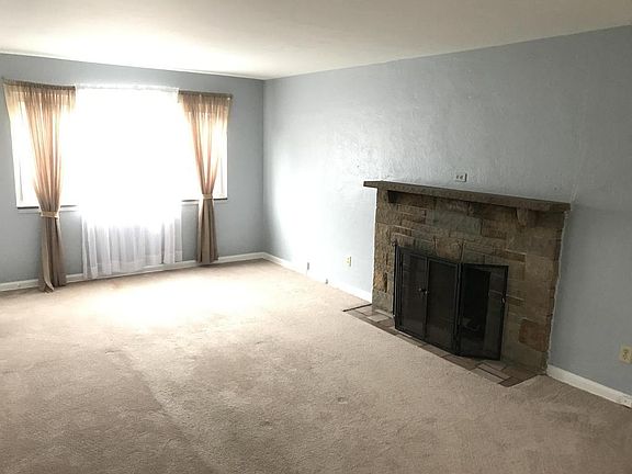 4th image of 4667 Echo Glen Dr