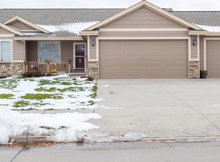 6019 Robin Rd, Pleasant Hill, IA 50327