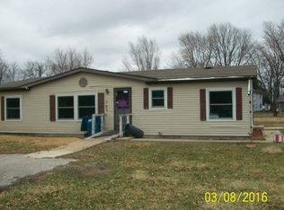 302 N 9th Ave, Hoopeston, IL 60942