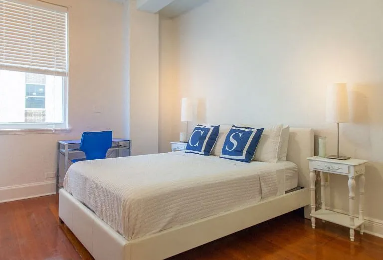 Gravier Place Apartments — Photo 32