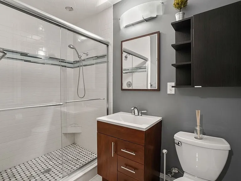 15 Howell St #1 — Photo 12