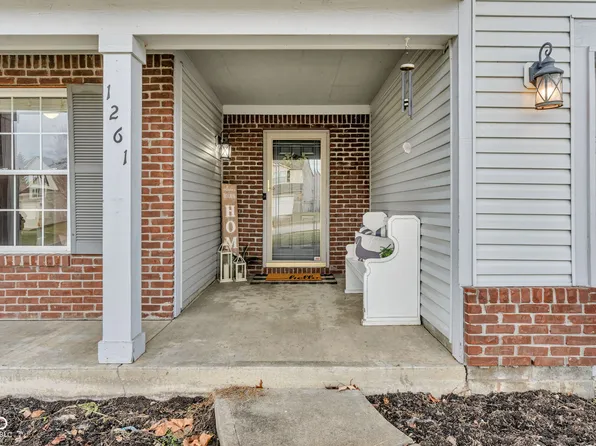 1261 Silver Ridge Ln, Brownsburg, IN 46112