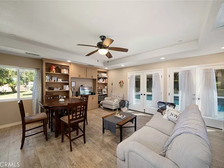 7455 Jola Dr — Photo 45