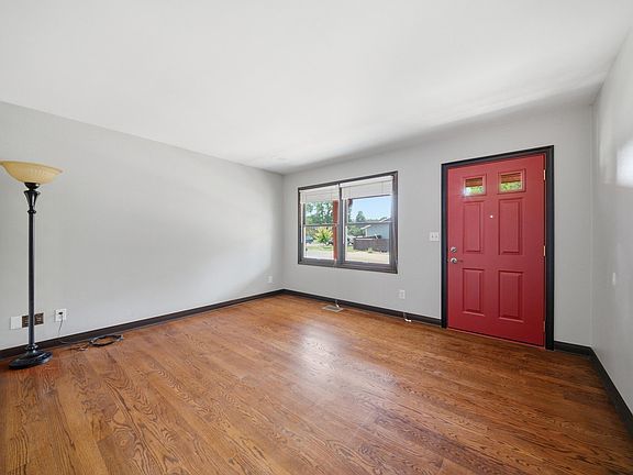 5th image of 4219 W 17th St