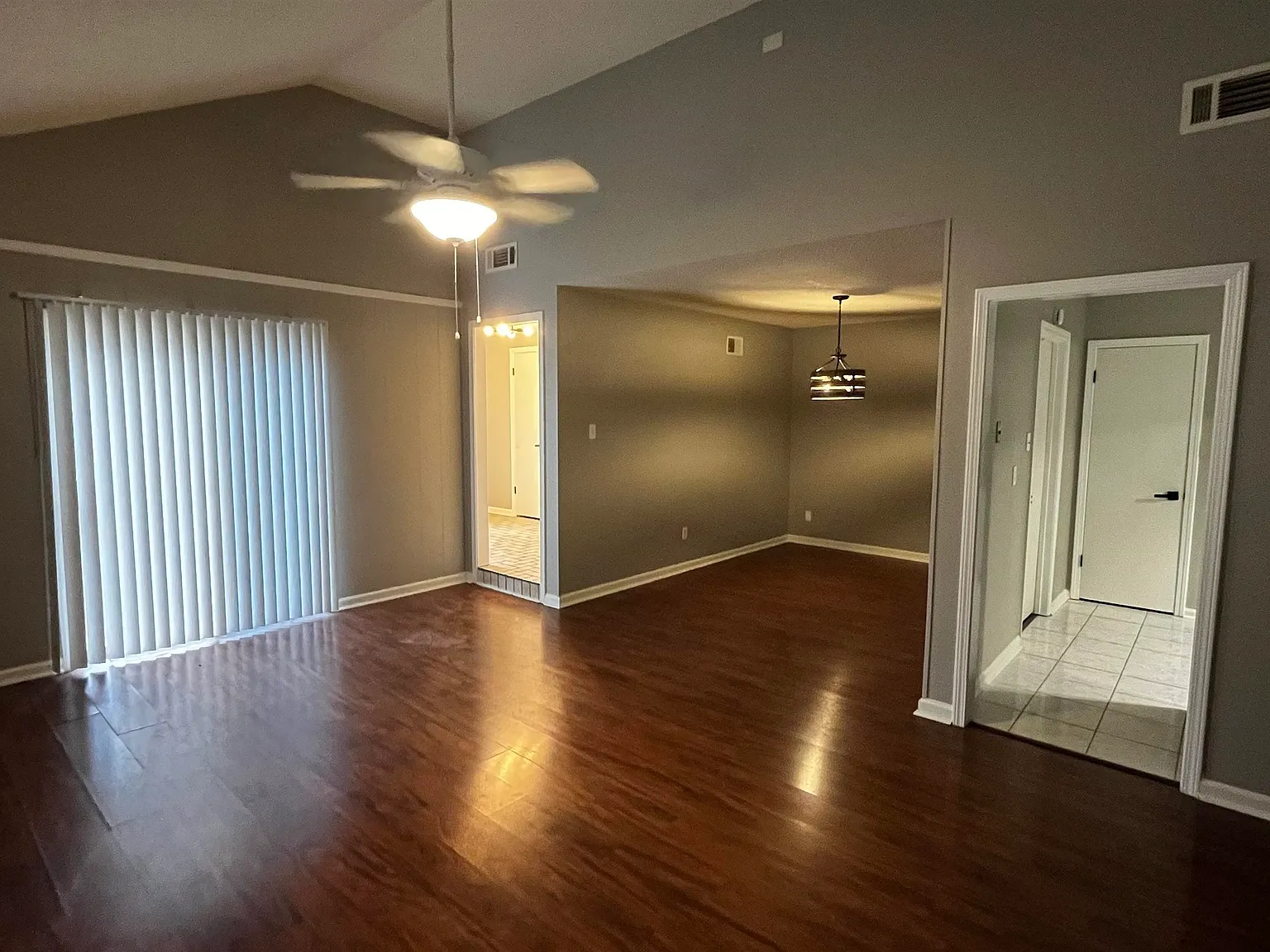 4 bed, 2.0 bath, 1557 sqft, $1,975 — Photo 4