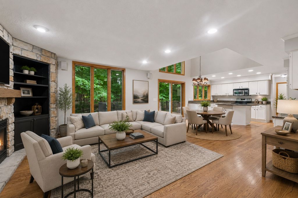 2109 Stone Creek Dr, Chanhassen, MN - More