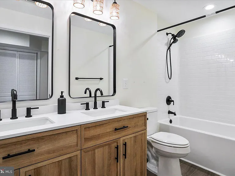 319 Morlyn Dr — Photo 45
