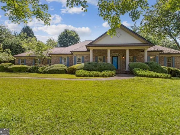 4011 Princeton Pl, Gainesville, GA 30507