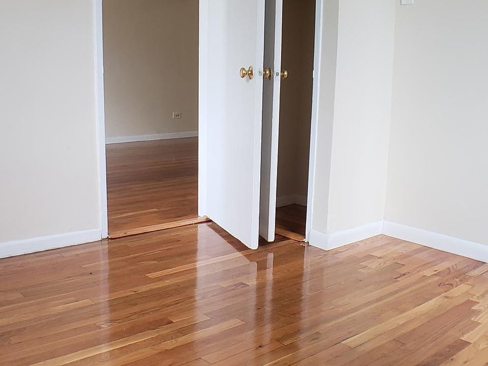 2nd image of 974 Sheridan Ave APT 6G