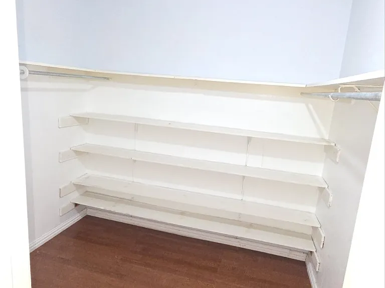 225 Trellis Pl — Photo 9