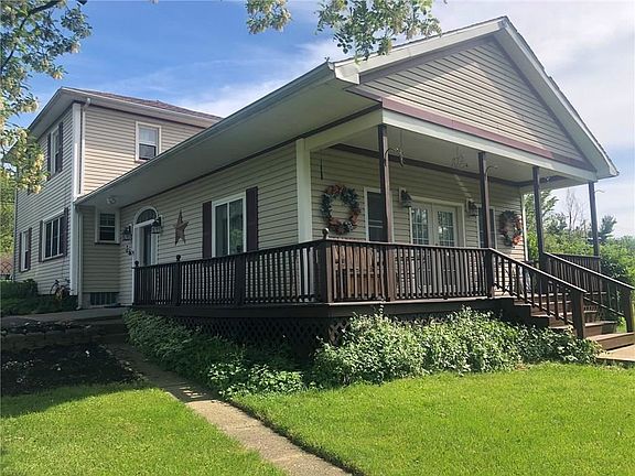 2nd image of 3166 Lake Shore Dr E #E