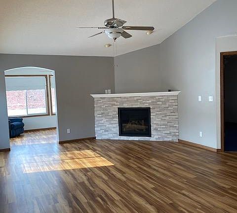 2nd image of 2903 Aldrich Trl