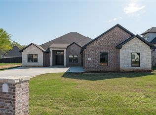 9114 Astoria Trl, Fort Smith, AR 72916