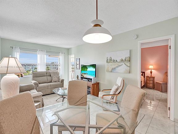 4th image of 4706 NW 36th St APT 607