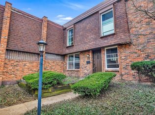 13502 Coliseum Dr, Chesterfield, MO
