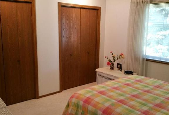 3rd image of 2501 E Point Dr Unit 1