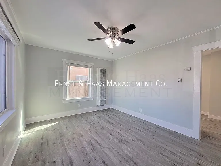 1145 Freeman Ave #A — Photo 4