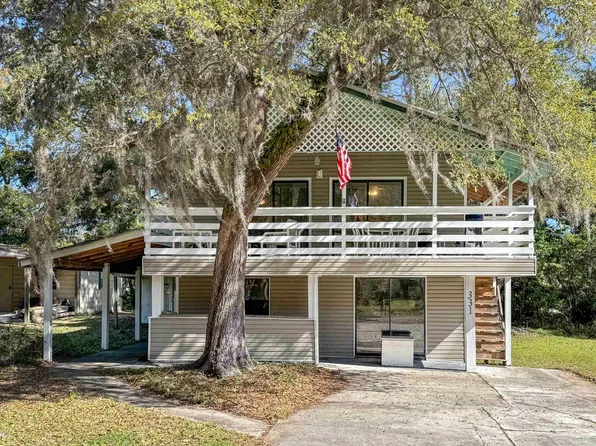 331 Lanesville Dr, Apalachicola, FL 32320