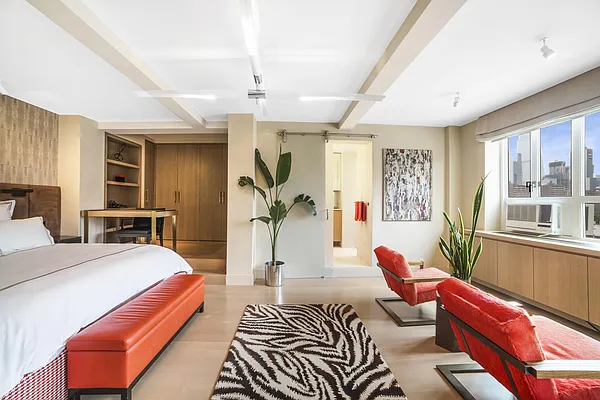 Sold by Nest Seekers International | media 25