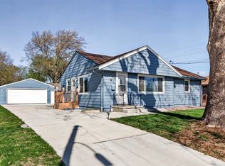 4128 70th St, Urbandale, IA 50322