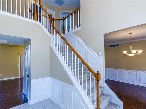 5th image of 14138 Nicholas Dr