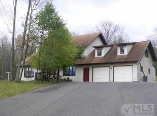 406 Robinson St, Niagara, WI 54151