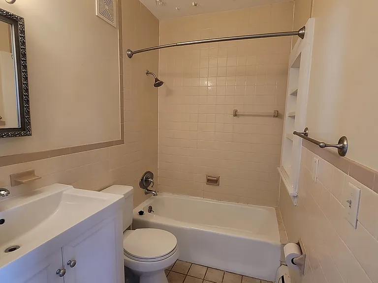 14 Hough St #1-F — Photo 8