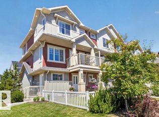 862 Daniels Way SW, Edmonton, AB T6W 4C8