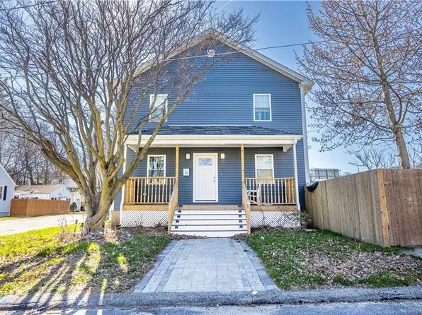 14 S Fairview St, Johnston, RI 02919