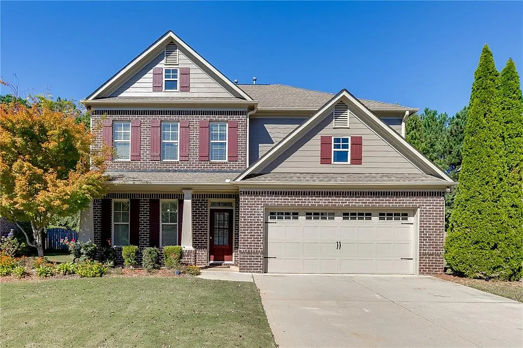 4 bed, 2.5 bath, 2841 sqft, $3,000 — Photo 1