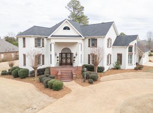 204 Maid Marian Rd, Starkville, MS 39759