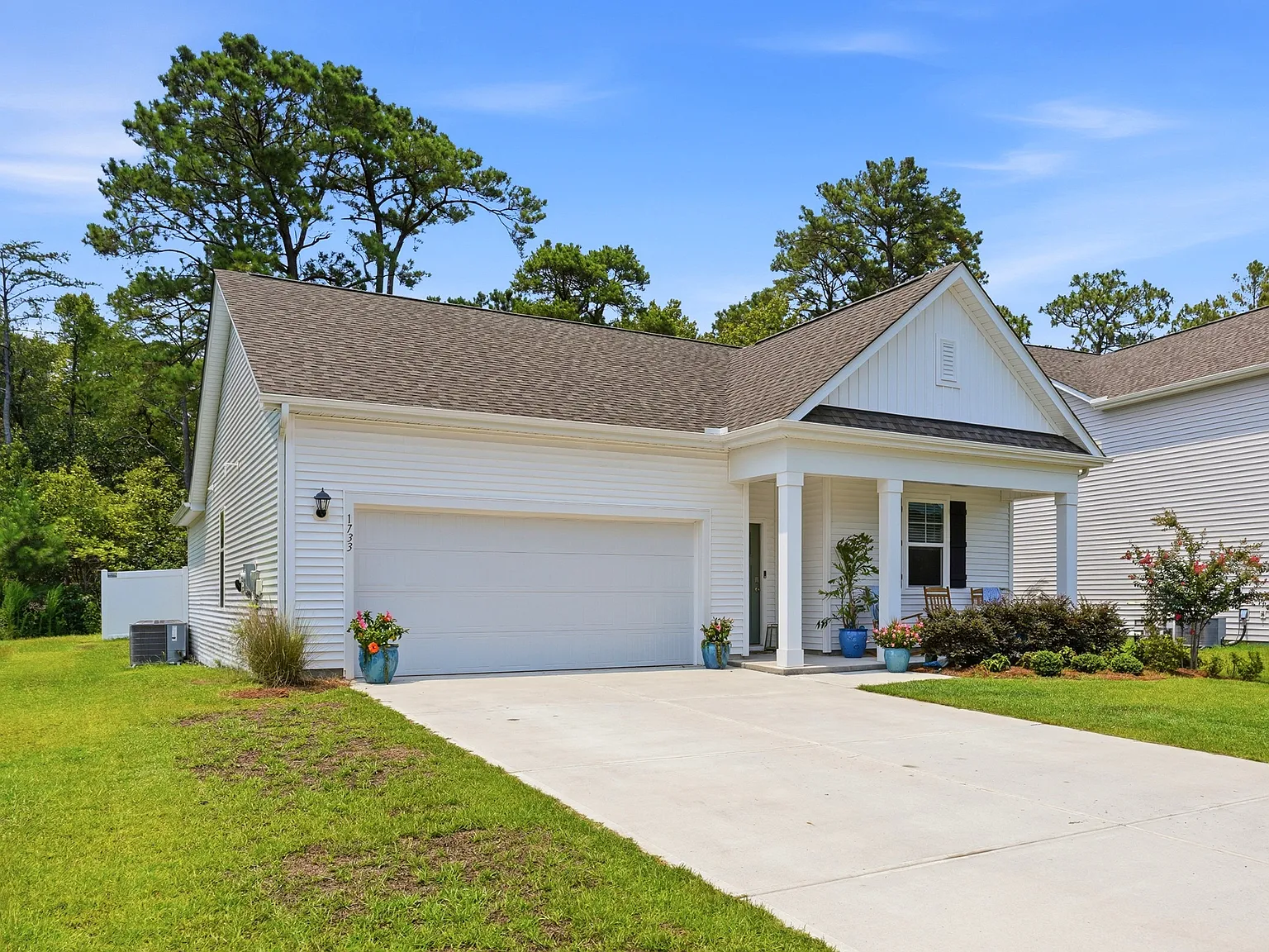 4 bed, 1774 sqft, $2,400 — Photo 3