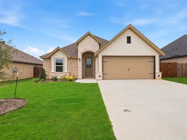 1512 Oleander Dr, Tolar, TX 76476