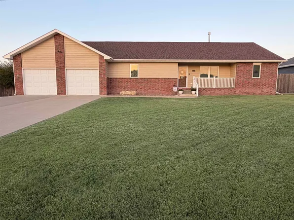 2105 Walnut St, Ellis, KS 67637