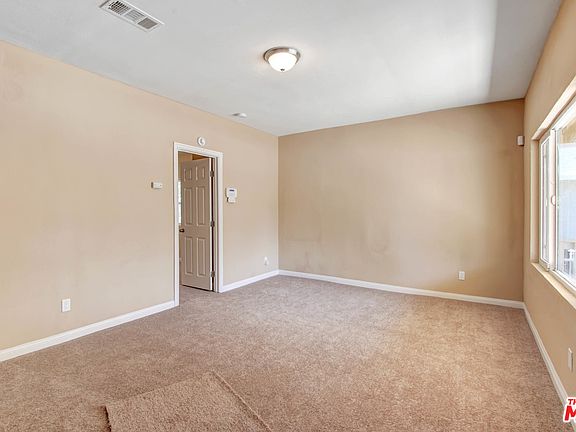 4th image of 840 N Mountain View Ave