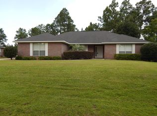 7165 Siesta St, Navarre, FL 32566