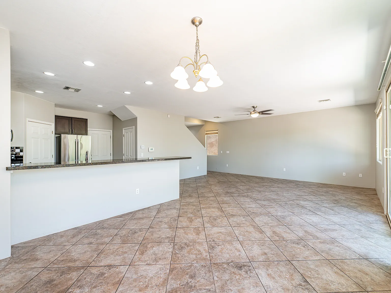 3 bed, 2.5 bath, 1786 sqft, $3,000 — Photo 4