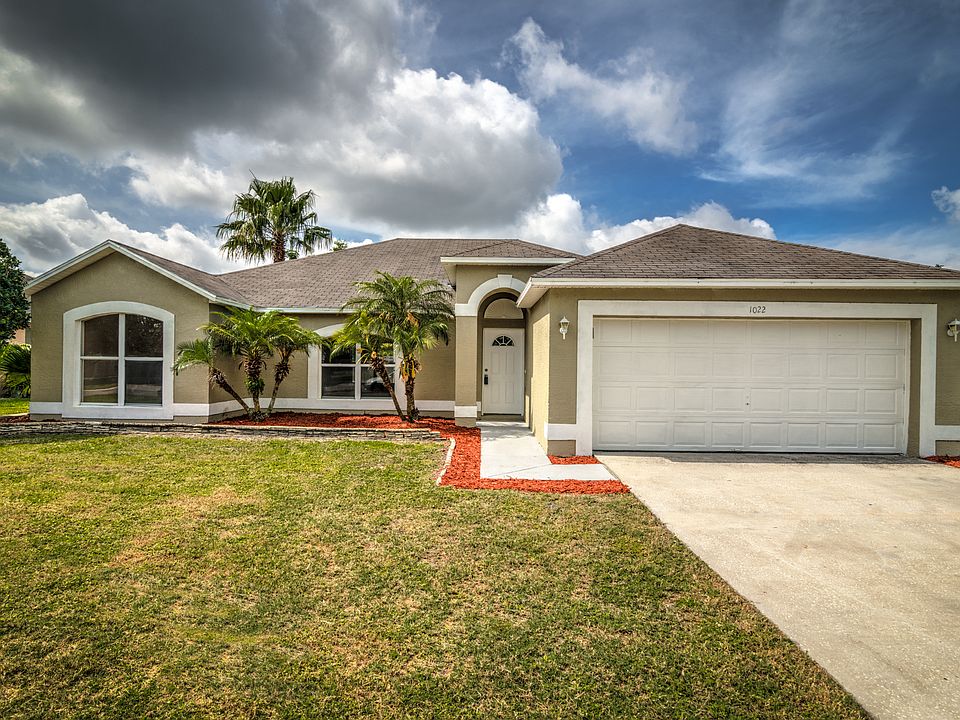 1st image of 1022 Autumn Leaf Dr