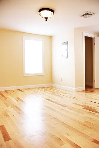 22 Cedar St, Burlington, VT | Renovated 2 Bedroom House Near UVM & Downtown | June 2027 — Photo 2