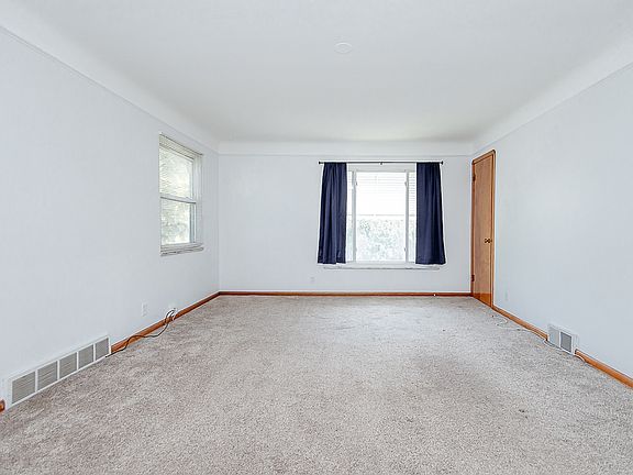 5th image of 1248 Webb Rd #2