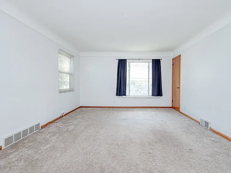 1248 Webb Rd #2 — Photo 5